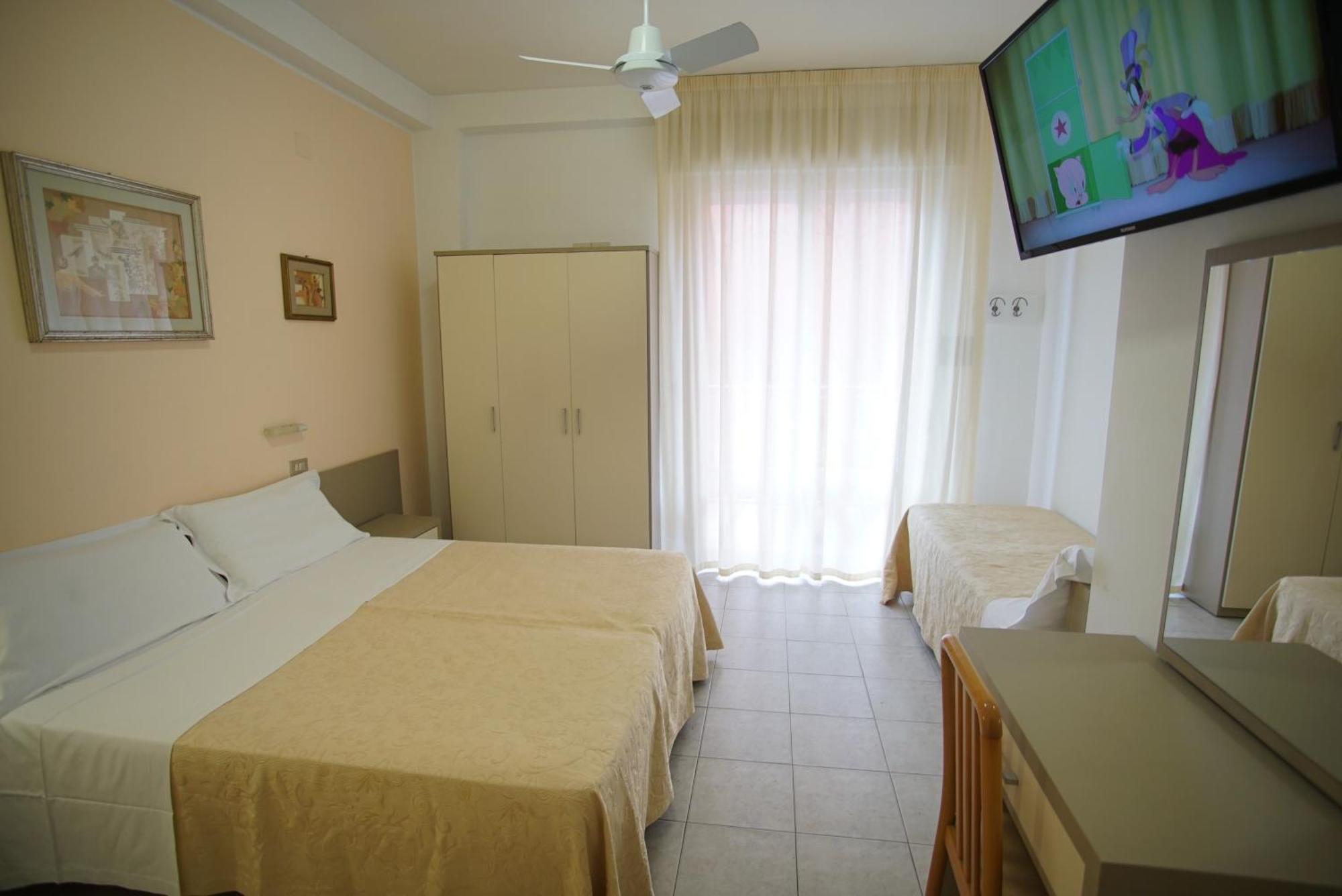 Hotel Dell'Angelo Ρίμινι Εξωτερικό φωτογραφία